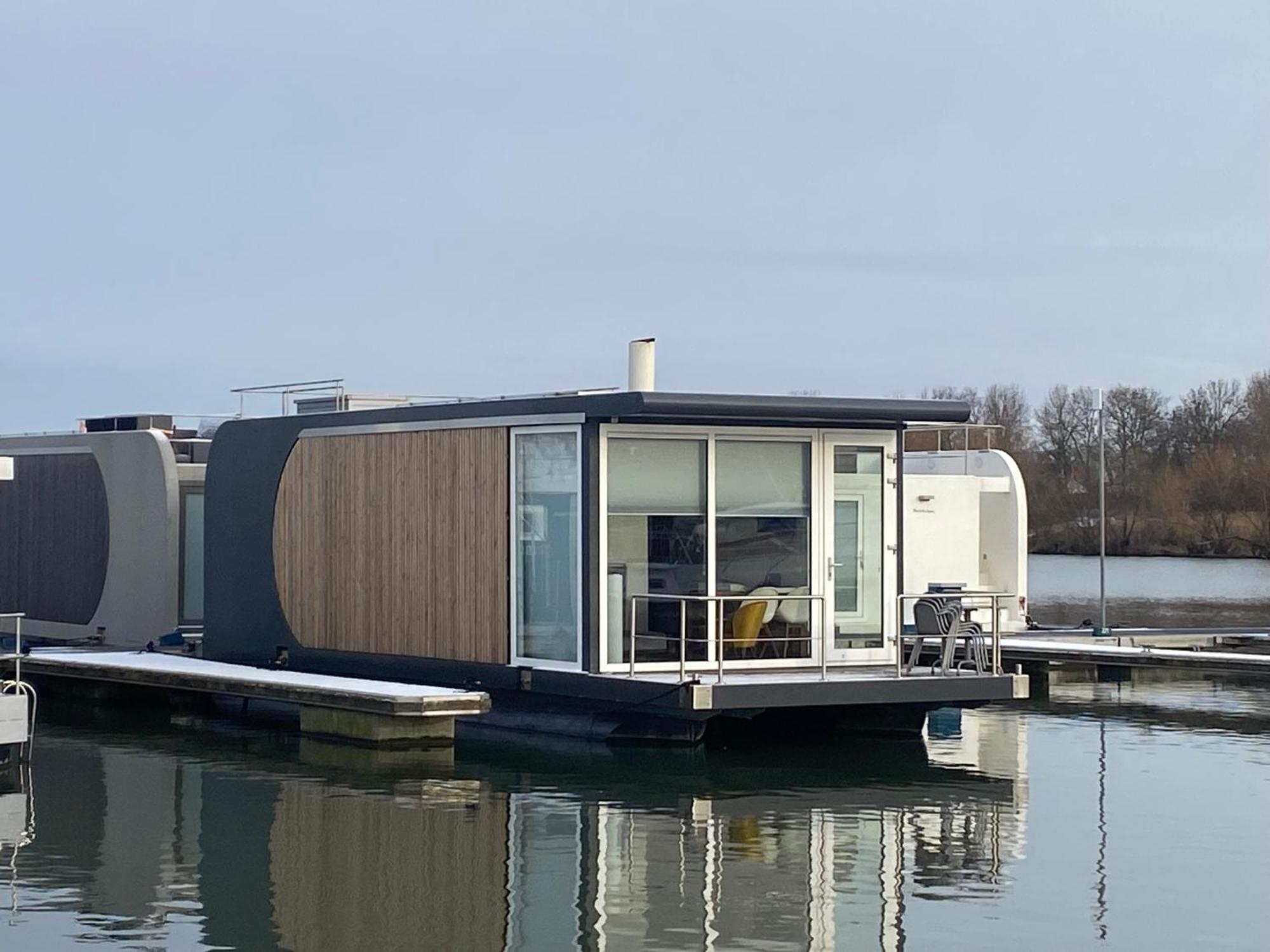 Houseboat Trinidad Hotell Maastricht Exteriör bild